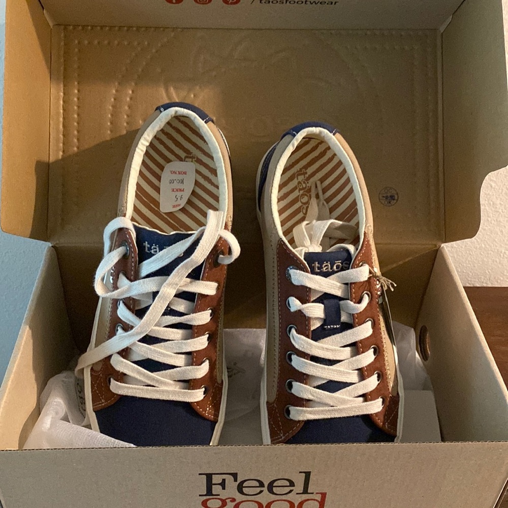 Taos Lace Up Shoes